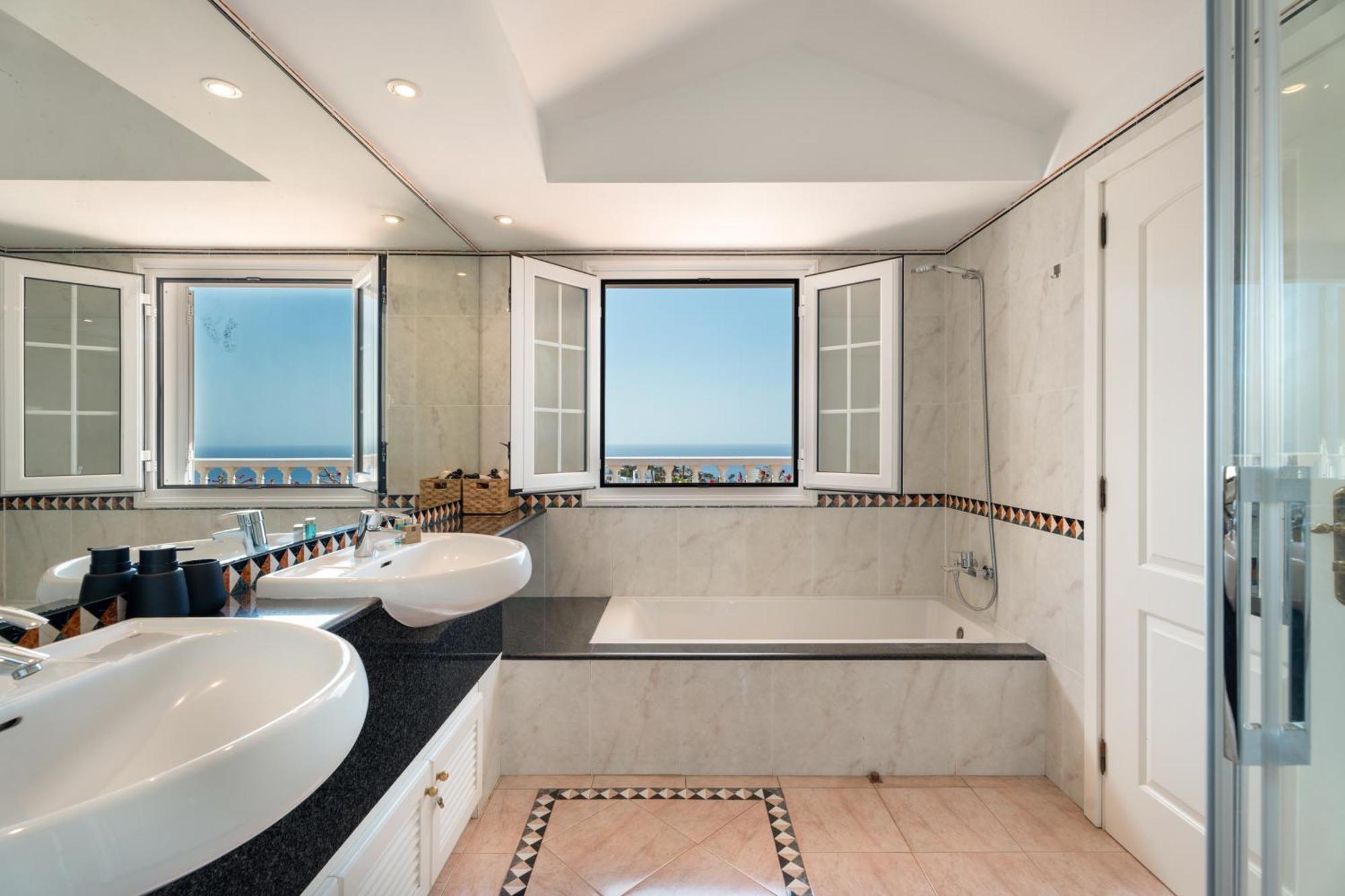 Villa Marbella-Private Heated Pool And Breathtaking View Costa Adeje (Tenerife) Exterior foto